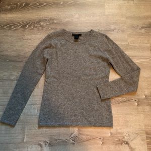 Cashmere gray sweater top